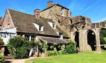 Great country pubs in the UK: readers’ tips